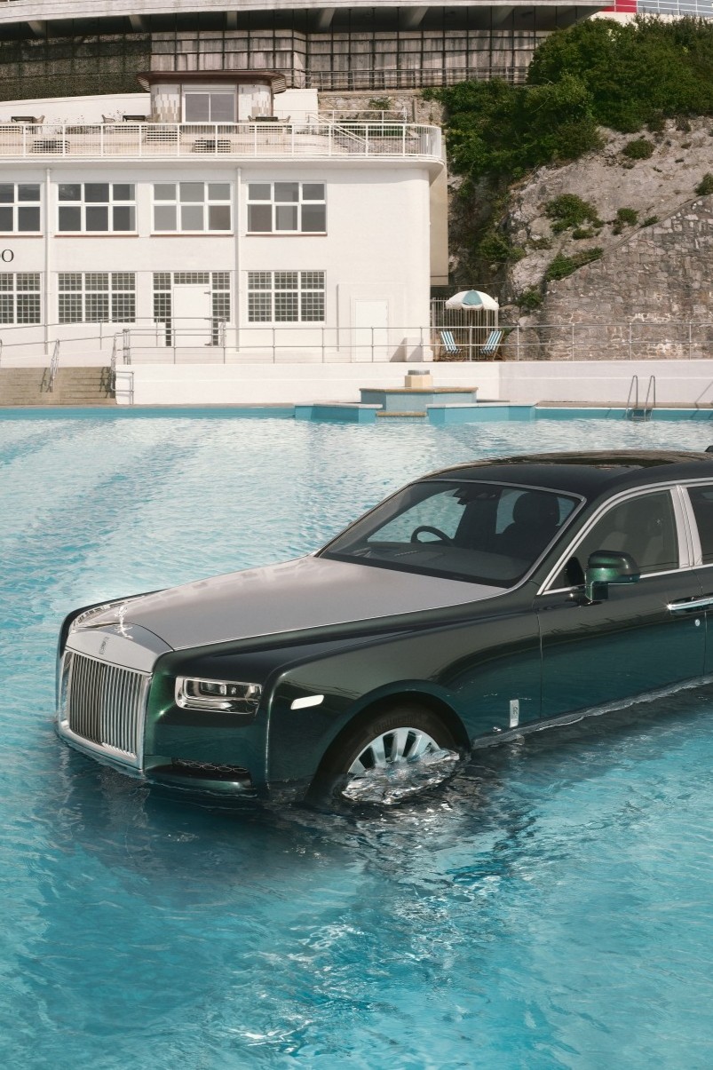 ファントムは、進化を重ねながら常に現代音楽の歴史に存在感を示し、どの時代においても、アーティストや革新者たちに自己表現の手段、憧れ、アイデンティティを与える。