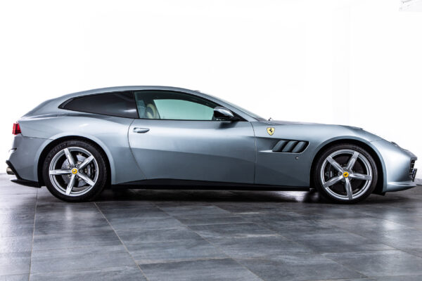 GTC4ルッソ T　