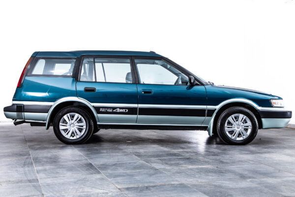 スプリンターカリブ 1.6RVスペシャル 4WD