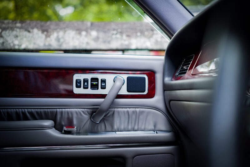 トヨタ・センチュリー（2012）歴史の一頁を紡ぐ