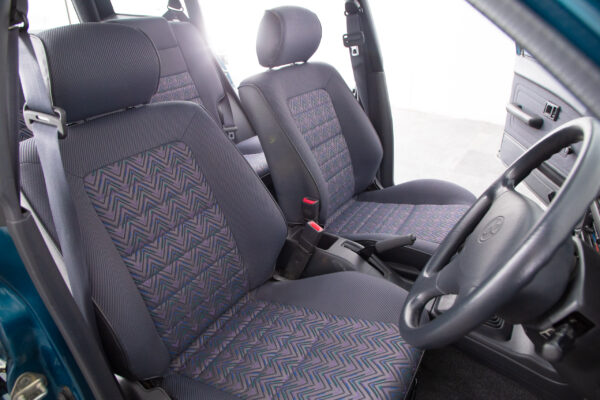 スプリンターカリブ 1.6RVスペシャル 4WD