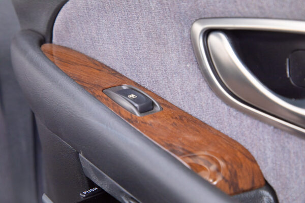 ディアマンテ 2.5 25 エスパーダ 4WD