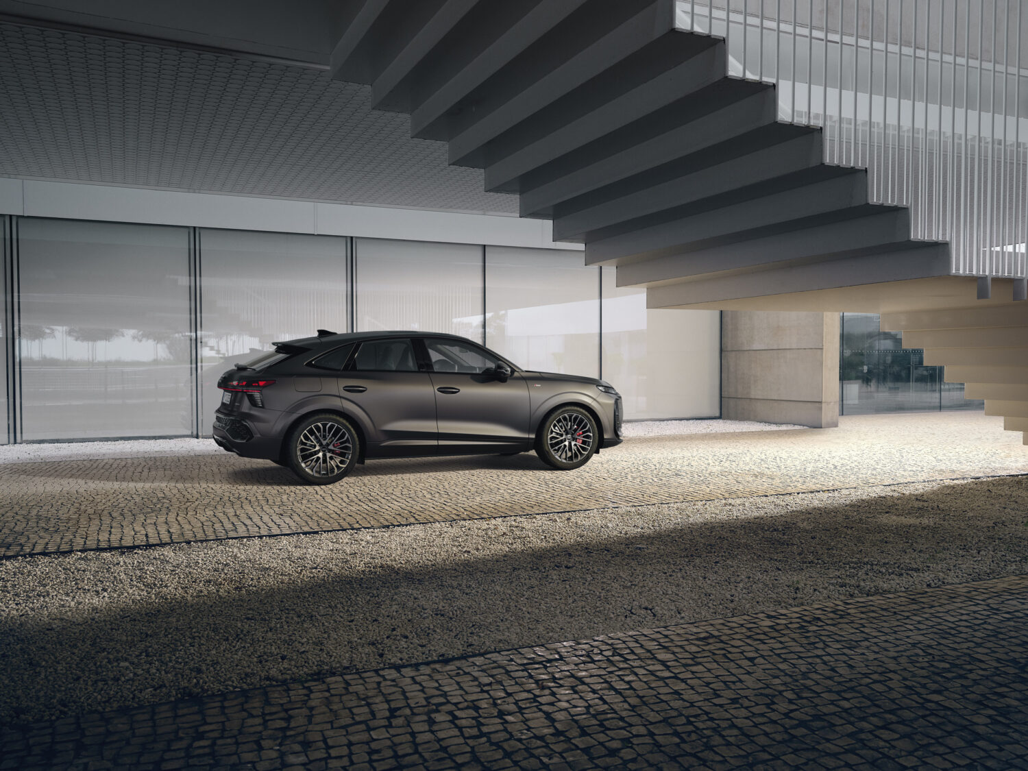 デジタルコネクテッドな最新アウディQ3　多様性とスポーティさで日常のパートナーへ