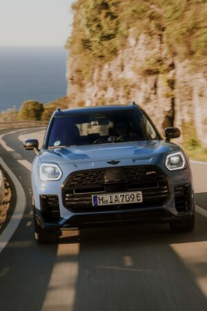 カントリーマンDをベースに200台限定　ミニ・カントリーマン・スレート・ブルー