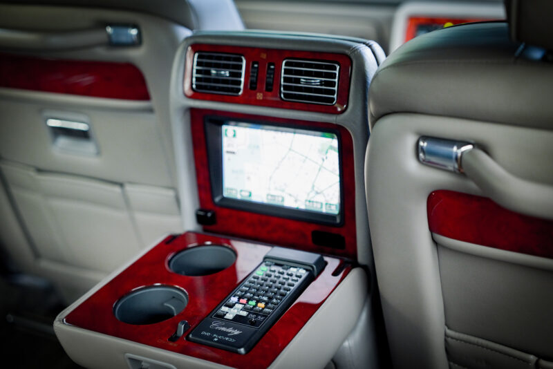 トヨタ・センチュリー（2012）歴史の一頁を紡ぐ