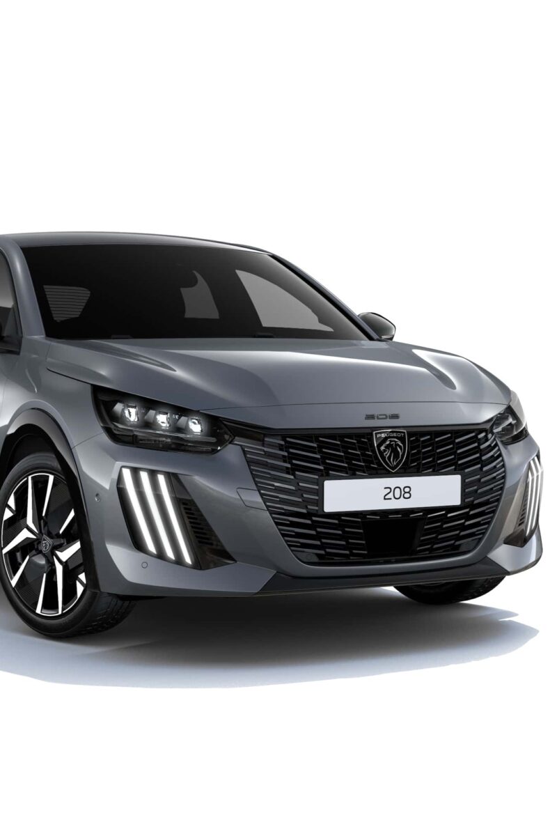 セレニウムグレーを纏って200台限定　プジョー208GTセレニウムエディション