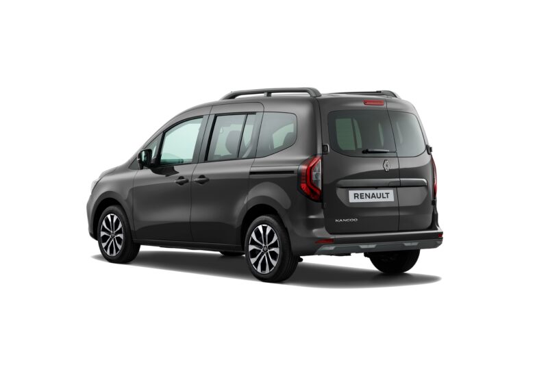 新しいエンブレムを纏う　ルノー・カングー　全モデル同色バンパーの単一グレードへ