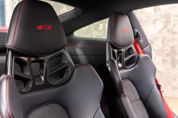 911カレラ GTS PDK