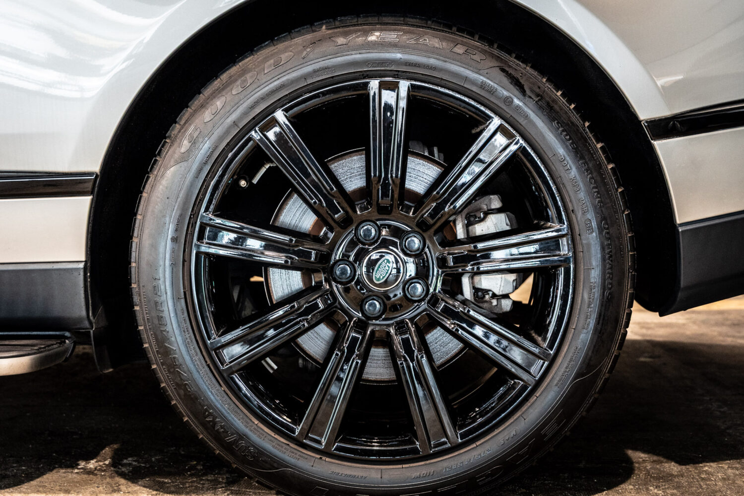 レンジローバー ヴォーグ(5.0リッター) 4WD