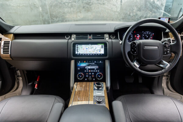 レンジローバー ヴォーグ(5.0リッター) 4WD