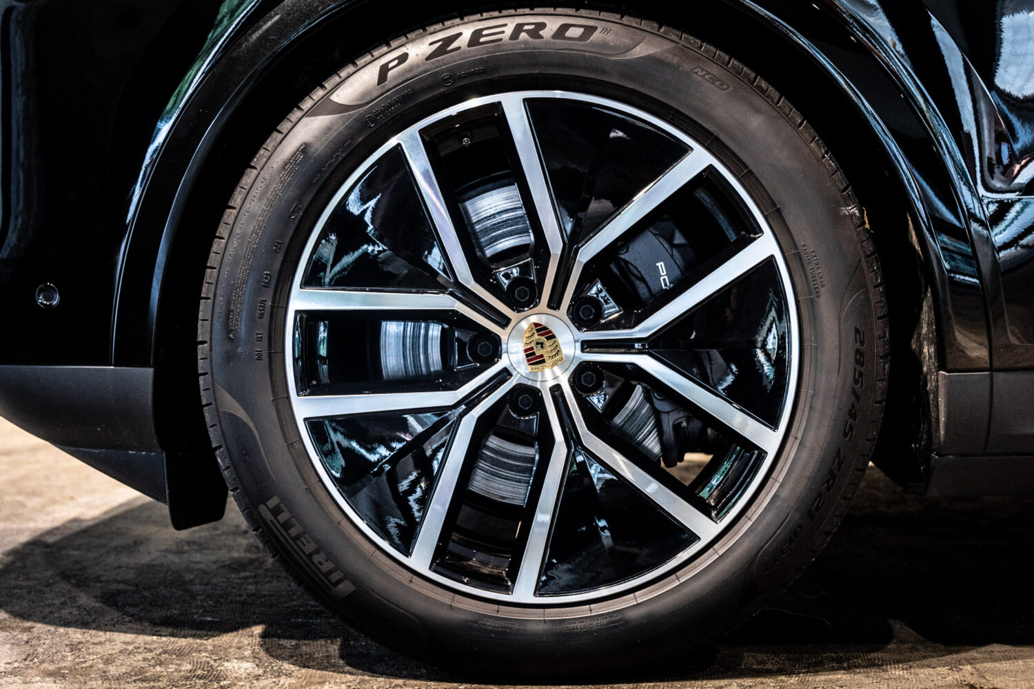 カイエンクーペ Eハイブリッド Tip-S 4WD