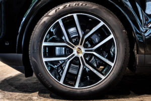 カイエンクーペ Eハイブリッド Tip-S 4WD