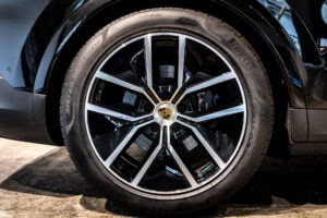 カイエンクーペ Eハイブリッド Tip-S 4WD