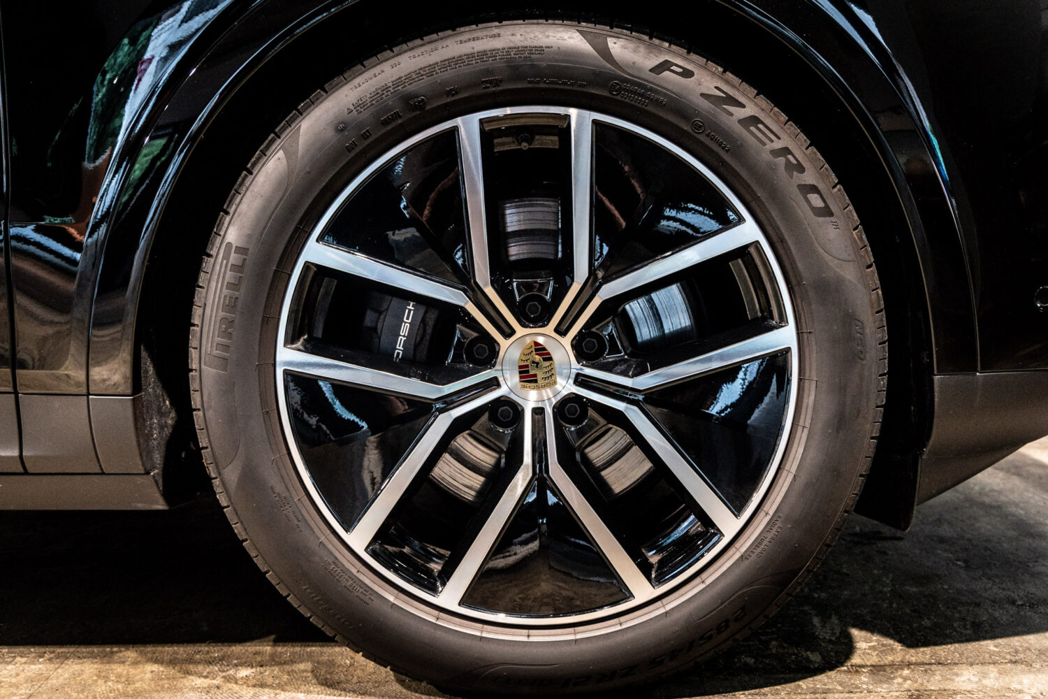 カイエンクーペ Eハイブリッド Tip-S 4WD