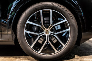 カイエンクーペ Eハイブリッド Tip-S 4WD