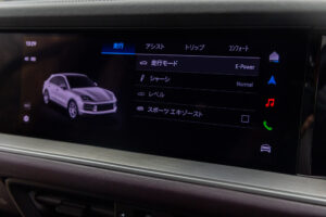 カイエンクーペ Eハイブリッド Tip-S 4WD