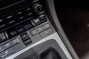 911 カレラ 左H 7MT