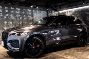 Fペイス Rダイナミック ブラック 2.0L D200 ディーゼル 4WD
