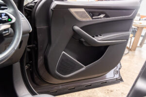 Fペイス Rダイナミック ブラック 2.0L D200 ディーゼル 4WD