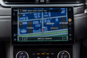 Fペイス Rダイナミック ブラック 2.0L D200 ディーゼル 4WD