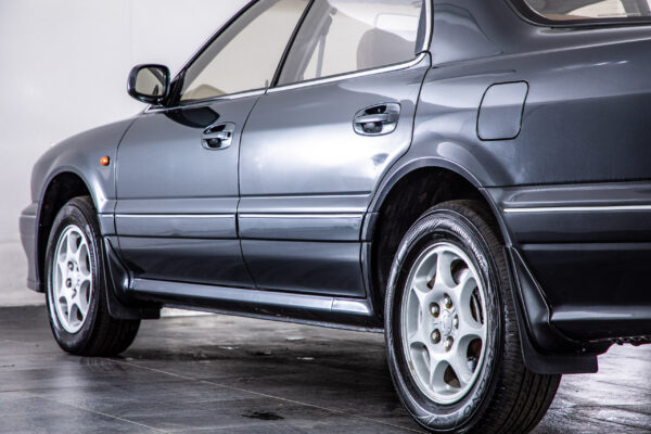 ディアマンテ 2.5 25 エスパーダ 4WD