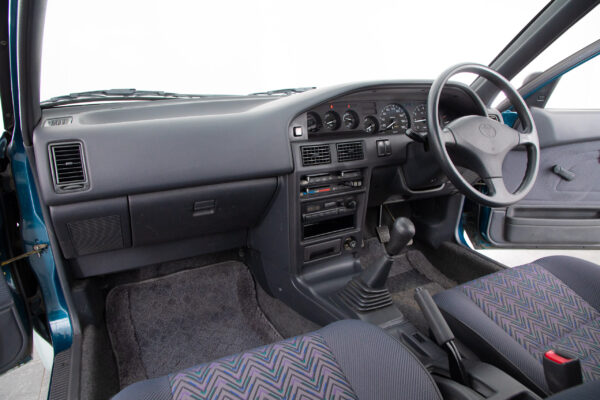 スプリンターカリブ 1.6RVスペシャル 4WD