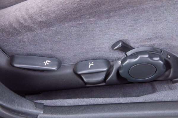 ディアマンテ 2.5 25 エスパーダ 4WD