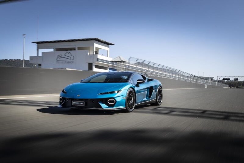 V8は1万rpmまで到達　ランボルギーニ・テメラリオ　圧巻のパフォーマンスを披露