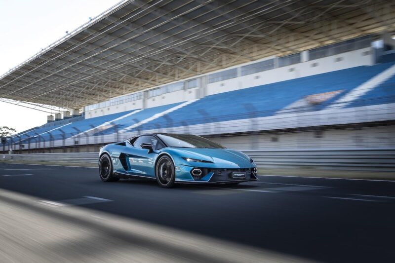V8は1万rpmまで到達　ランボルギーニ・テメラリオ　圧巻のパフォーマンスを披露