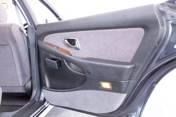 ディアマンテ 2.5 25 エスパーダ 4WD