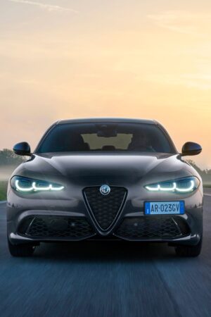 アルファ・ロメオ・ジュリア　コストパフォーマンスに優れた「スプリント」を設定