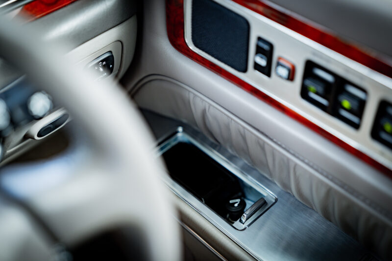 トヨタ・センチュリー（2012）歴史の一頁を紡ぐ