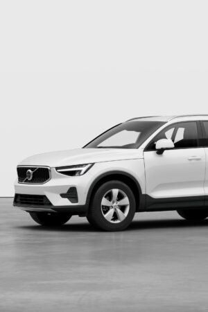 ボルボXC40　エントリーグレード「エッセンシャルB3」　安全性は抜かり無し