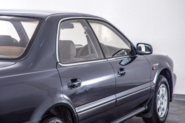 ディアマンテ 2.5 25 エスパーダ 4WD