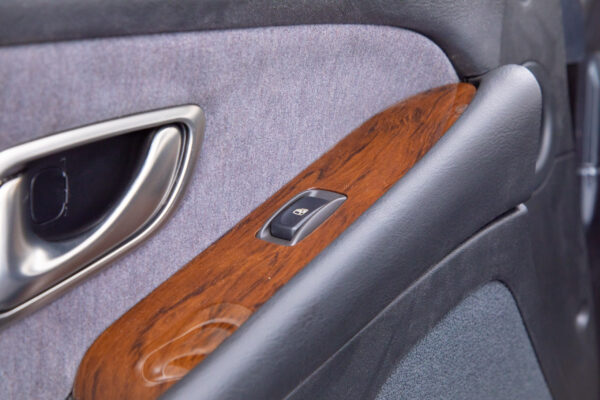 ディアマンテ 2.5 25 エスパーダ 4WD