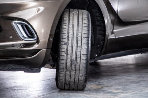 アストンマーティン DBX 4.0 4WD