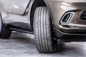 アストンマーティン DBX 4.0 4WD