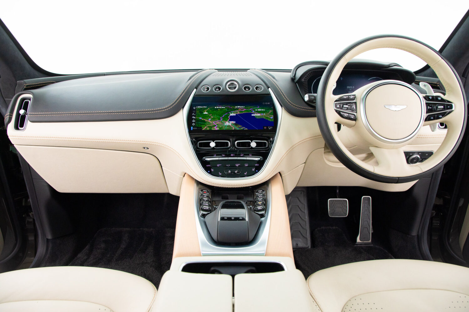 アストンマーティン DBX 4.0 4WD