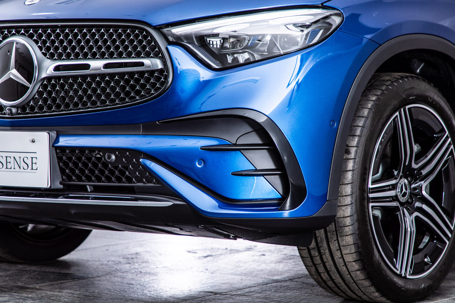 GLC220d 4マチック (ISG搭載モデル) AMGラインパッケージ