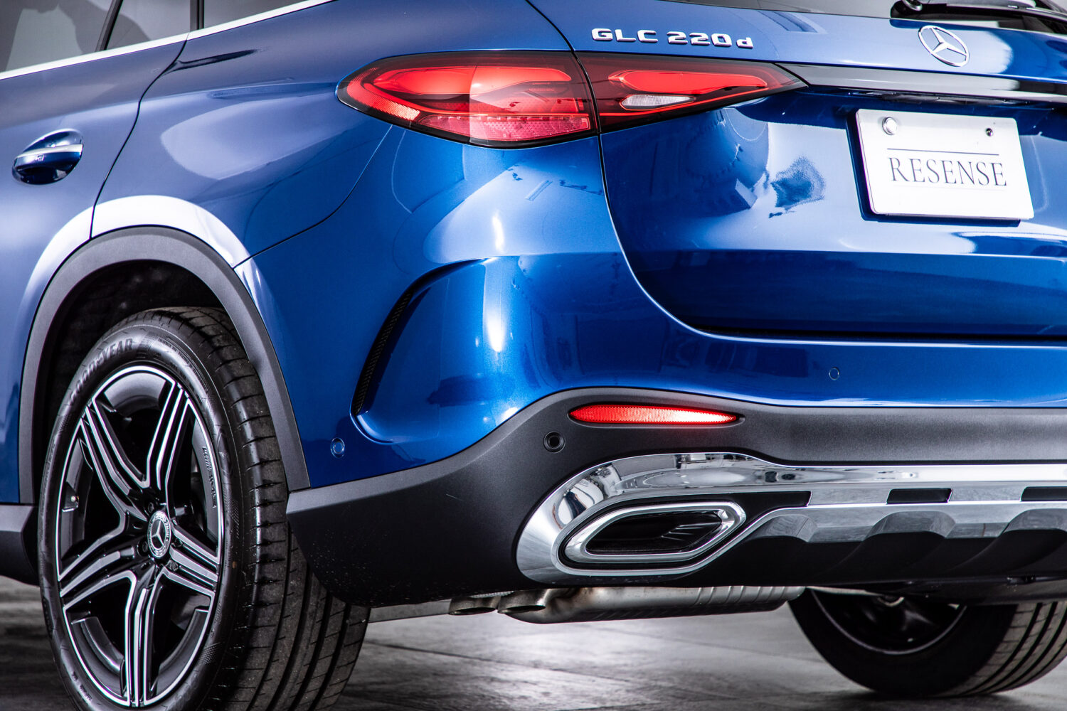 GLC220d 4マチック (ISG搭載モデル) AMGラインパッケージ