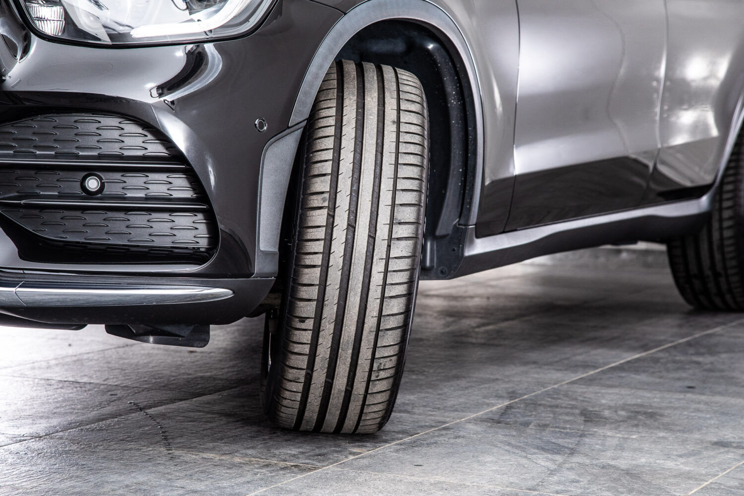 メルセデス・ベンツ GLCクーペ 220 d 4マチック AMGライン 4WD