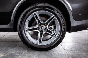 メルセデス・ベンツ GLCクーペ 220 d 4マチック AMGライン 4WD