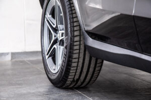 メルセデス・ベンツ GLCクーペ 220 d 4マチック AMGライン 4WD