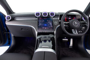 GLC220d 4マチック (ISG搭載モデル) AMGラインパッケージ