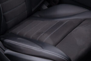 メルセデス・ベンツ GLCクーペ 220 d 4マチック AMGライン 4WD