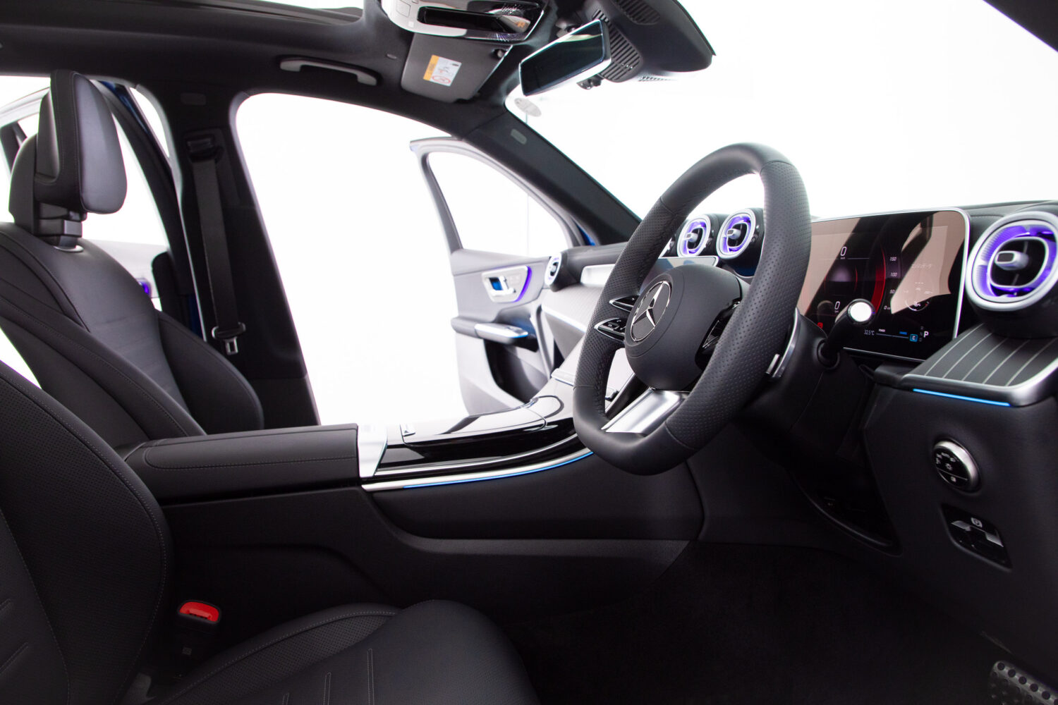 GLC220d 4マチック (ISG搭載モデル) AMGラインパッケージ