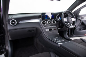 メルセデス・ベンツ GLCクーペ 220 d 4マチック AMGライン 4WD