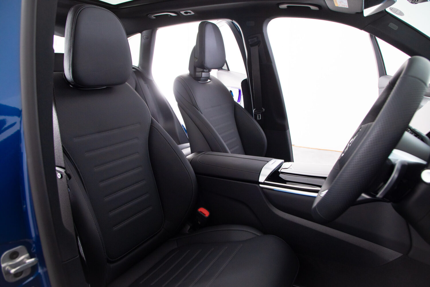 GLC220d 4マチック (ISG搭載モデル) AMGラインパッケージ