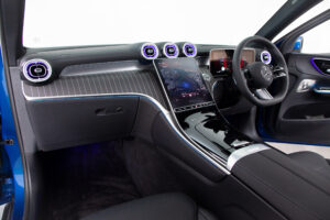 GLC220d 4マチック (ISG搭載モデル) AMGラインパッケージ