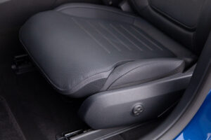 GLC220d 4マチック (ISG搭載モデル) AMGラインパッケージ